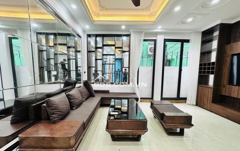 BÁN NHÀ CẦU GIẤY - BA GÁC ĐỖ CỬA, 41M2 - 6 TẦNG ĐẸP, FULL NỘI THẤT, GIÁ 9,8 TỶ